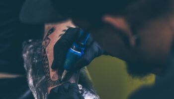 Tatuagem sonora: como funciona a tecnologia que faz sucesso